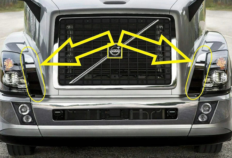 Fender Guard Chrome Trim for 2004-2017 Volvo VNL - Right